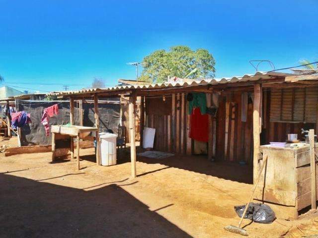 Constru&ccedil;&atilde;o de casas de fam&iacute;lias da Cidade de Deus para mais uma vez
