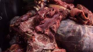 Carne de origem clandestina foi apreendida. (Foto: Divulgação)