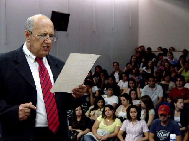  J&uacute;ri Simulado da UEMS leva 300 estudantes Direito ao F&oacute;rum de Dourados