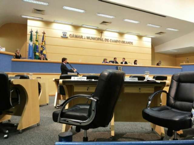 Na v&eacute;spera de recesso, falta de qu&oacute;rum faz acumular projetos na C&acirc;mara