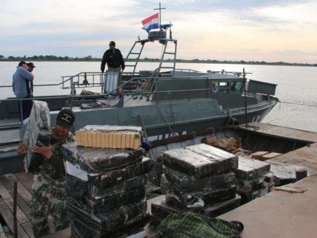 Traficantes adotam corredor fluvial para levar maconha &agrave; Argentina