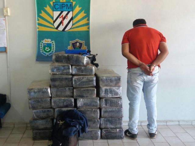 Traficante &eacute; preso com 423 quilos de droga que seria descarregada no Indubrasil