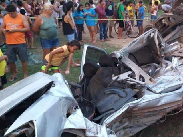 Morre no hospital professora que teve ve&iacute;culo atingido por vag&atilde;o de trem 