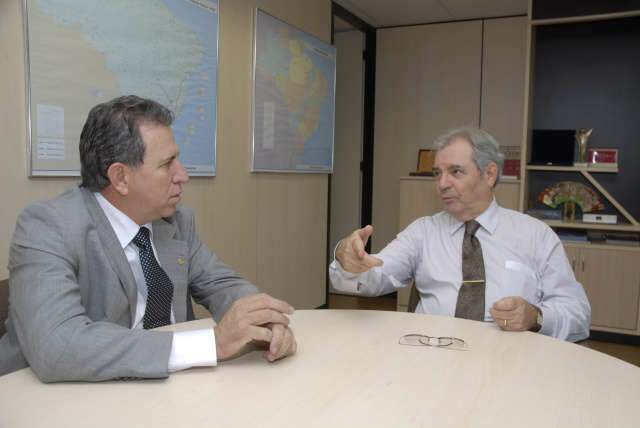 Giroto discute implanta&ccedil;&atilde;o do Plano Nacional de Log&iacute;stica em MS