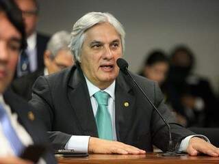 Delcídio do Amaral durante discurso como senador. (Foto: Divulgação/Assessoria).