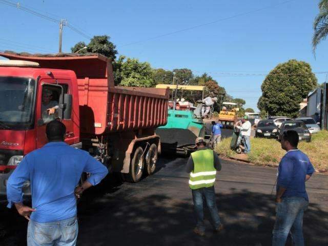 Obras de asfalto do Residencial Belinati s&atilde;o conclu&iacute;das ap&oacute;s quatro anos paradas
