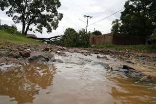 Maior ocorrência de chuva na Capital deve ser no sábado (21). (Foto:Arquivo/Gerson Walber)