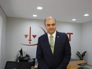 Procurador-geral do Trabalho Ronaldo Fleury, hoje em Dourados (Foto: Helio de Freitas)