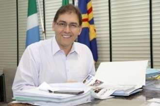 Ap&oacute;s cham&aacute;-la de &quot;colcha de retalhos&quot;, Bernal sanciona LDO com emendas