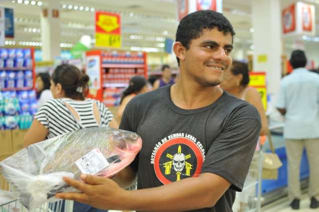Supermercados liquidam ovos antes da P&aacute;scoa com descontos e pr&ecirc;mios