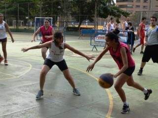 Basquete 3x3 é uma das modalidades dos Jogos Abertos de Campo Grande (Foto: PMCG/Divulgação)