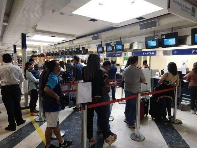 Infraero espera mais de 1 milh&atilde;o de passageiros no feriado