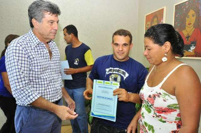 Dourados come&ccedil;a a regularizar 4 mil terrenos