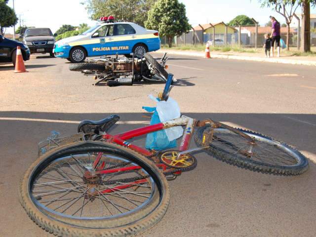  Policial bate moto da Ciptran em ciclista que ficou gravemente ferido