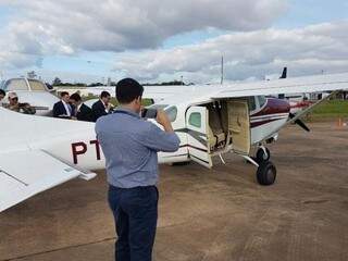 Avião de sul-mato-grossense estava retido no aeroporto de Assunção (Foto: ABC Color)