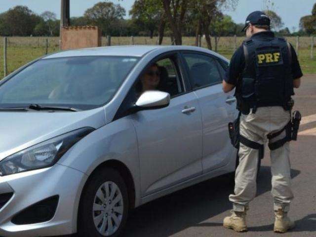 Em v&eacute;spera de feriado, PRF inicia opera&ccedil;&atilde;o com alerta sobre chuvas 