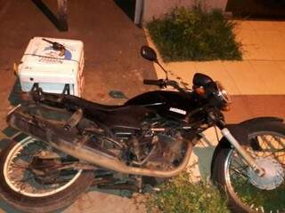 Moto de entregar pizzas roubada por &#039;Japinha&#039; para tentar fugir (Foto: Divulgação/PM)