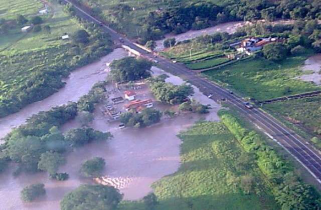  Sanesul inicia obras de controle de enchentes na ETA de Parana&iacute;ba 