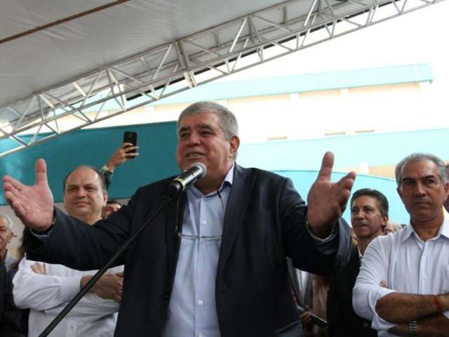 &ldquo;Enquanto os c&atilde;es ladram, a caravana passa&rdquo;, rebate Marun ao ser vaiado