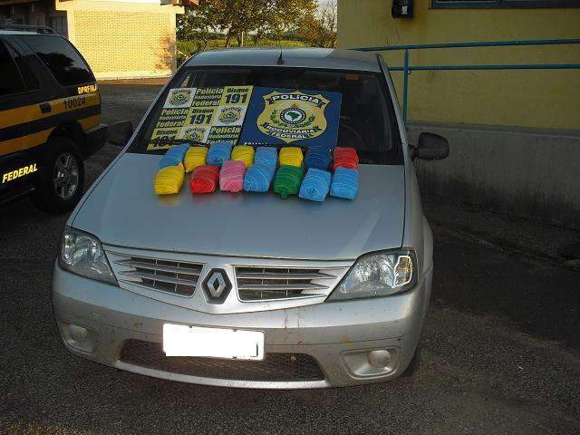  Em Miranda, PRF apreende 17 quilos de coca&iacute;na que seguiriam para o Sudeste