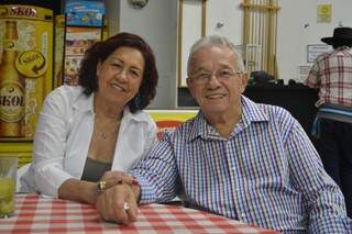 Ana Maria e Ramão Marcondes estão juntos há 46 anos e o chamamé faz parte da história de amor. (Foto: Thailla Torres)