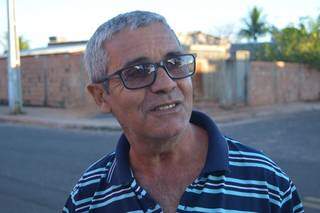Sinzerlândio, de 62 anos, atual presidente de bairro. (Foto: Silas Souza)