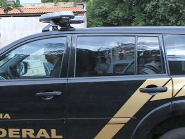 Empreiteiro chega escondido &agrave; PF para se entregar e ficar&aacute; em pres&iacute;dio 