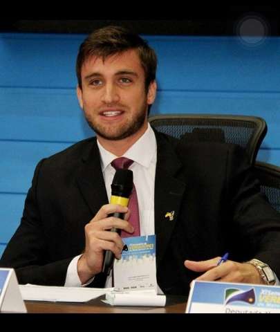 Presidente interino da C&acirc;mara tem 30 dias para convocar elei&ccedil;&atilde;o da mesa diretora