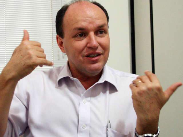  Mochi e M&aacute;rcio Fernandes s&atilde;o reconduzidos &agrave; lideran&ccedil;a do Governo