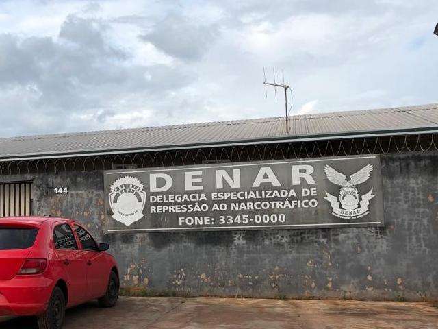 Fam&iacute;lia usa marmitaria de fachada para tr&aacute;fico de drogas e acaba presa