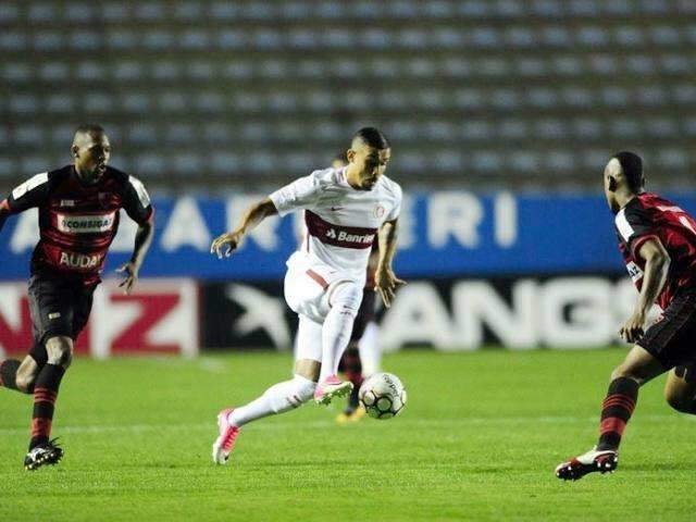 Inter fica s&oacute; no empate com o Oeste, mas garante retorno &agrave; S&eacute;rie A