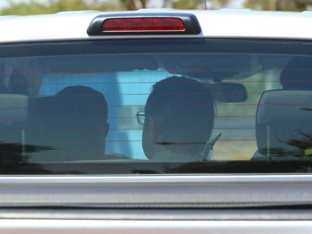 Presos em opera&ccedil;&atilde;o s&atilde;o levados ao Imol para exame de corpo de delito