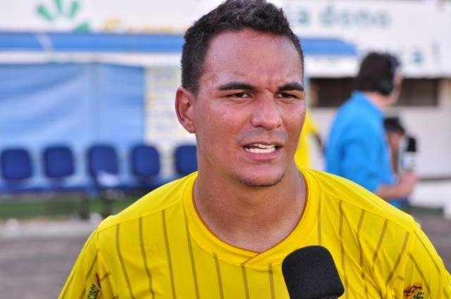Com gol do artilheiro Careca, Cene derrota Ivinhema no Dourad&atilde;o por 1 a 0