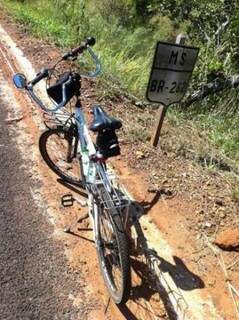 A bicicleta de Francis na estrada (Foto: arquivo pessoal)