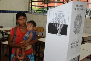 Nas aldeias, comparecimento aos locais de votação é considerado baixo (Foto: Ademir Almeida/Diário MS)