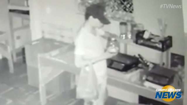 Em uma semana, mesmo ladr&atilde;o rouba frutaria e &eacute; flagrado por c&acirc;meras
