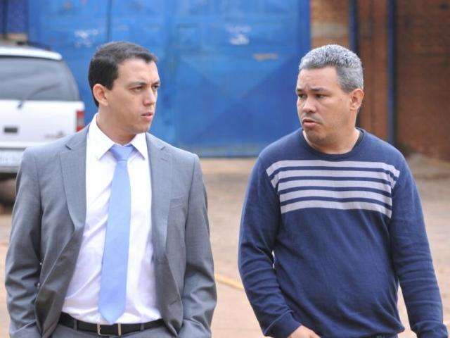 Empresa desligar&aacute; 64 bloqueadores de celular de pres&iacute;dios da Capital