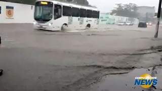 Corumbá fica ‘debaixo d’água’ durante temporal