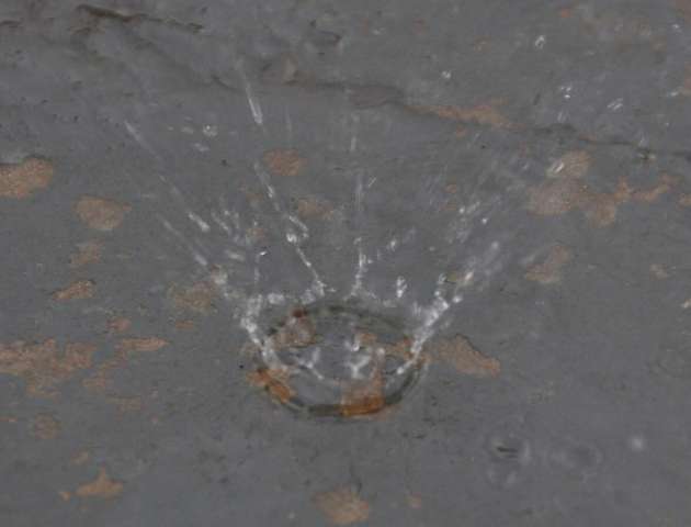 Pancadas de chuva atingem alguns bairros e temperatura segue amena
