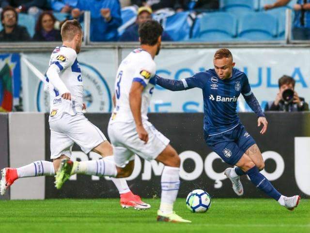 Em partida equilibrada, Gr&ecirc;mio e Cruzeiro empatam no 1 a 1 