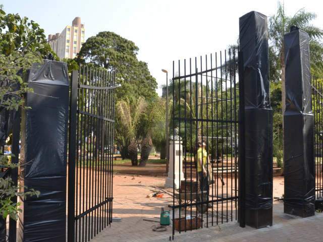  Quase pronta para reabrir dia 22, pra&ccedil;a Ary Coelho tem "tudo novo"
