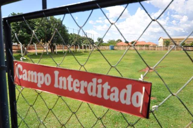 MPE acaba com campeonato em bairro e divide opini&atilde;o de moradores