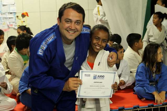 Projeto Jud&ocirc; Nota Dez gradua alunos e integra educa&ccedil;&atilde;o e esporte no MS 