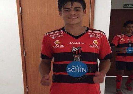Clubes e t&eacute;cnico fazem parceria para selecionar jovens talentos do futebol 