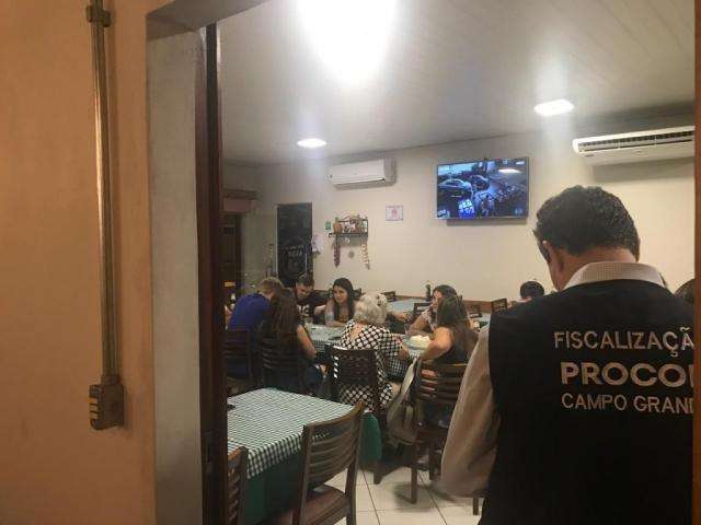 Procon alerta sobre golpe que simula fiscaliza&ccedil;&atilde;o para  furto de produtos