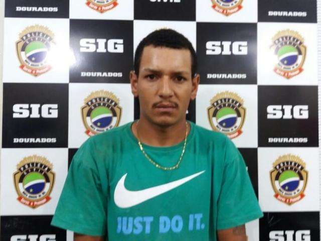 Pol&iacute;cia prende suspeito de atirar em comerciante durante assalto