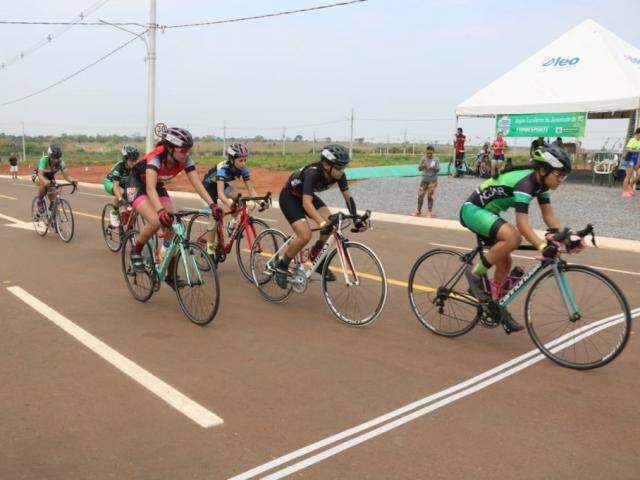 Campe&otilde;es dos Jogos Escolares v&atilde;o em busca de medalhas na etapa nacional