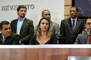 Thaís Helena (a única mulher na mesa) vai assumir comando da Câmara (Foto; Fernando Antunes)