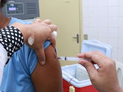 Com procura em alta, estoque de vacina deve acabar em 10 dias