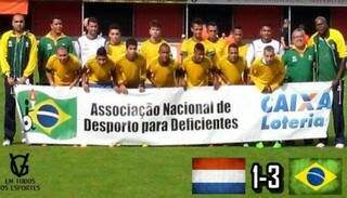 Seleção Brasileira após jogo contra a Holanda em junho de 2014. (Foto: Vasco em todos os Esportes) 